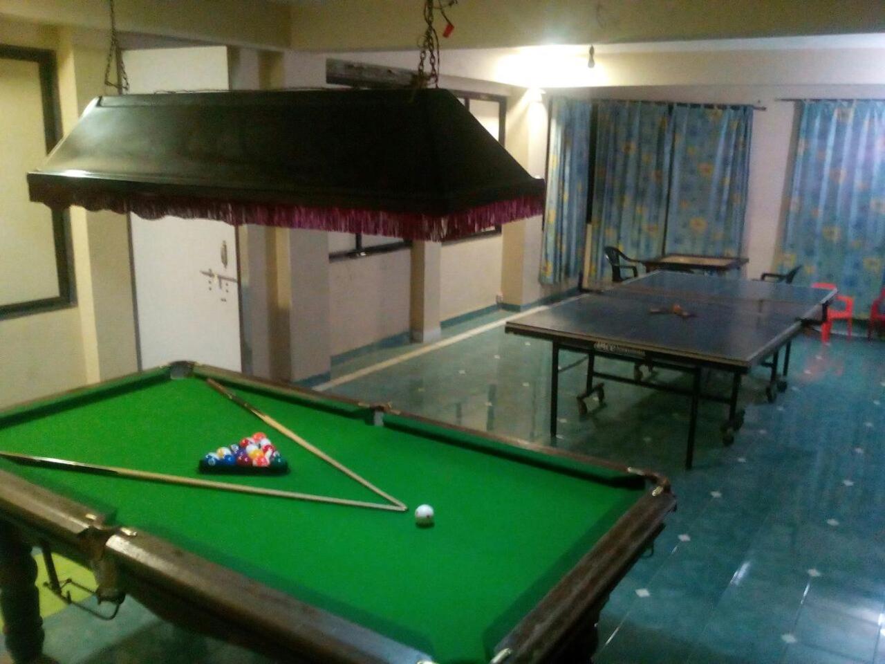 Hotel Ashwin Igatpuri, Pure Veg & Jain Food Exteriér fotografie