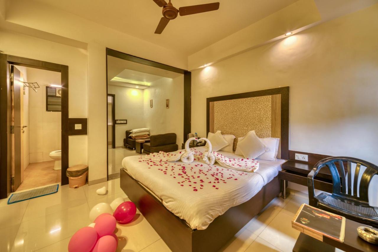 Hotel Ashwin Igatpuri, Pure Veg & Jain Food Exteriér fotografie