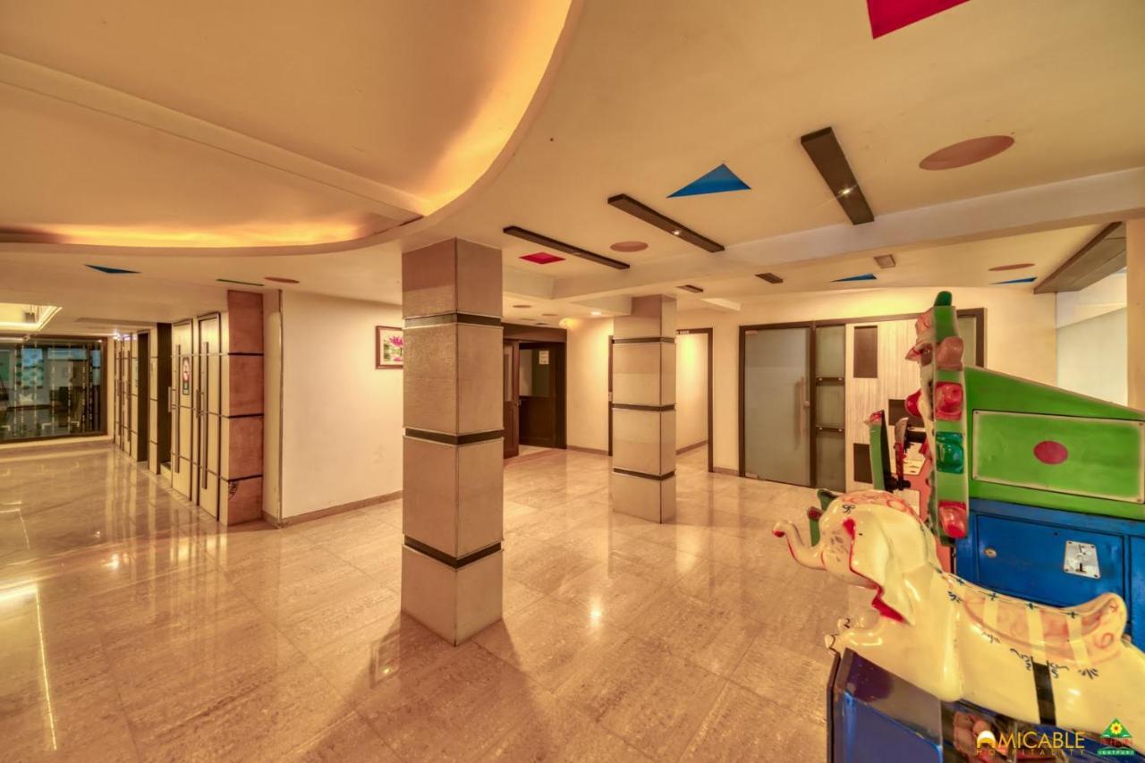 Hotel Ashwin Igatpuri, Pure Veg & Jain Food Exteriér fotografie