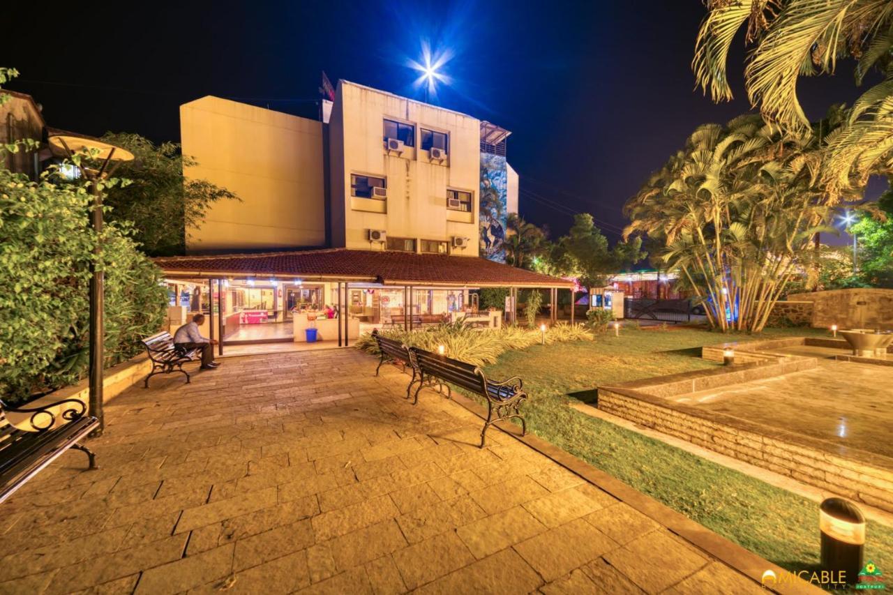 Hotel Ashwin Igatpuri, Pure Veg & Jain Food Exteriér fotografie