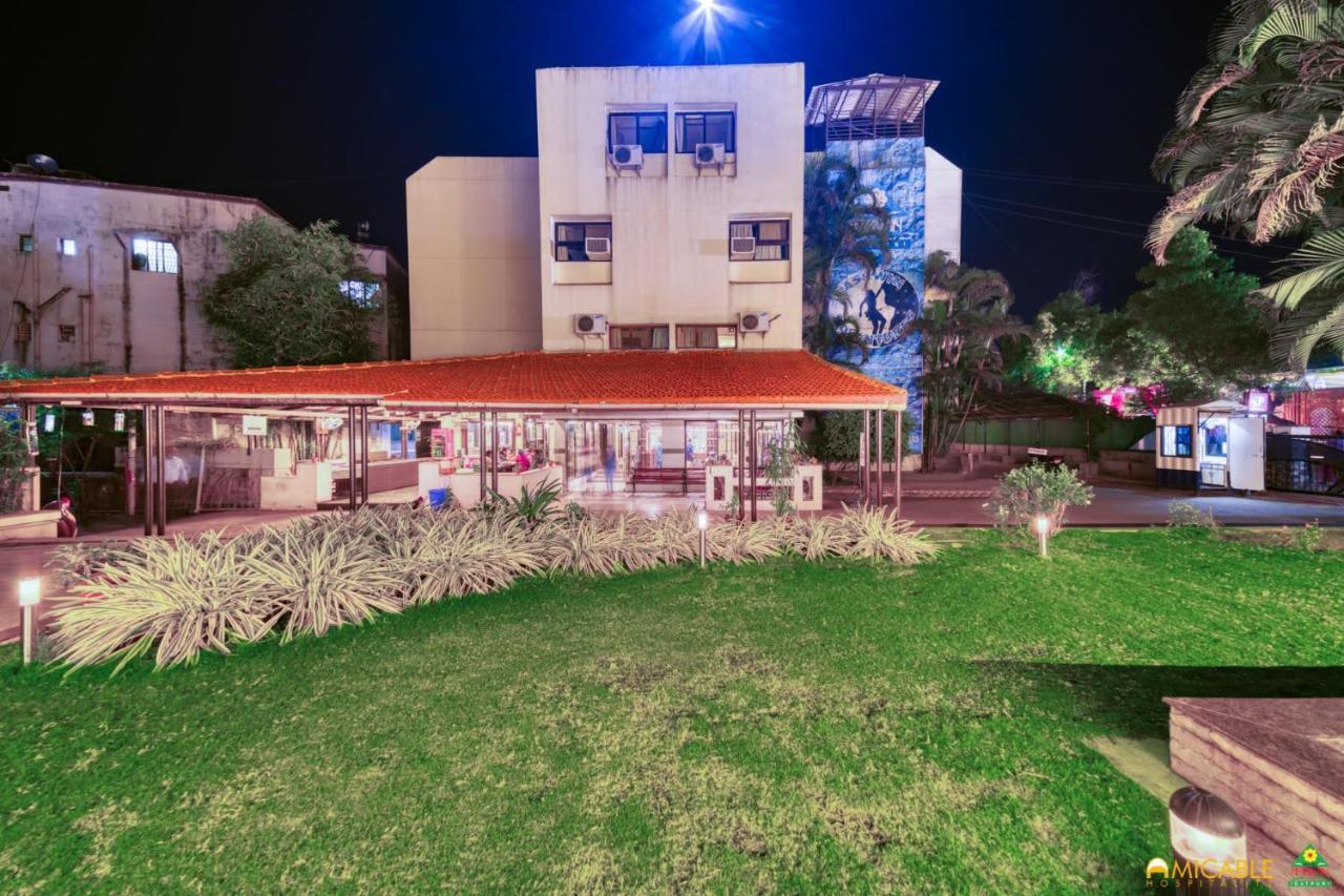 Hotel Ashwin Igatpuri, Pure Veg & Jain Food Exteriér fotografie